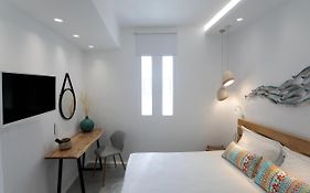 Hora Suites